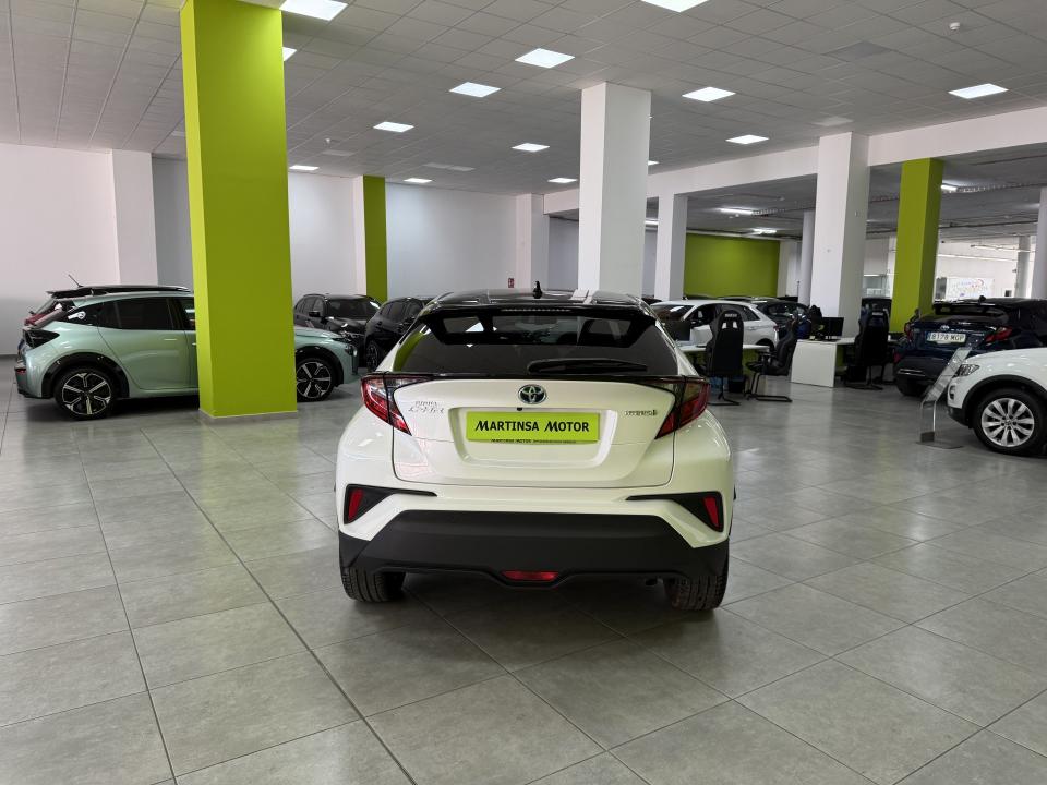 Toyota C-HR Advance 1.8 125H e-CVT HEV