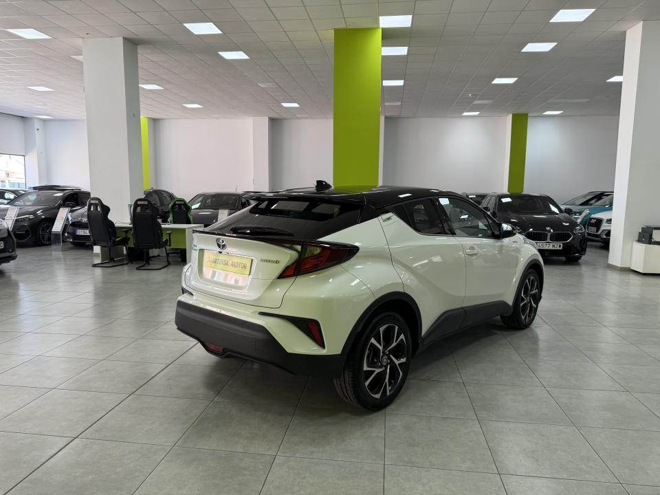 Toyota C-HR Advance 1.8 125H e-CVT HEV