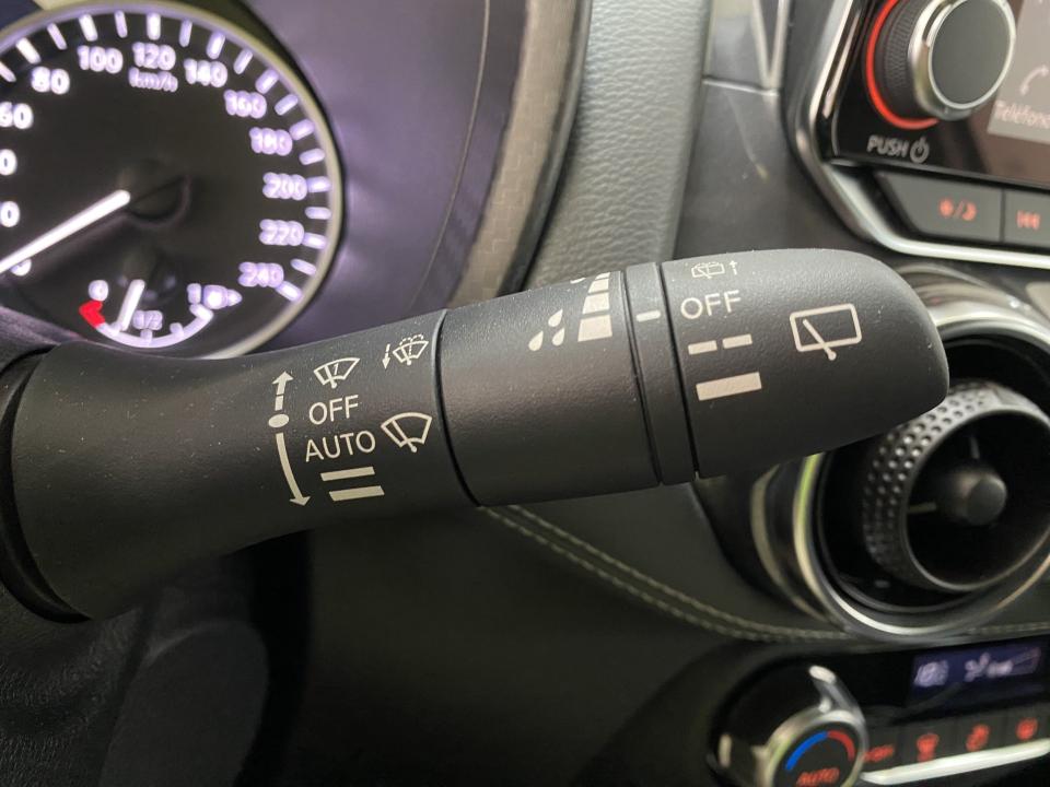 Nissan JUKE N-Connecta 1.0 DIG-T 114CV