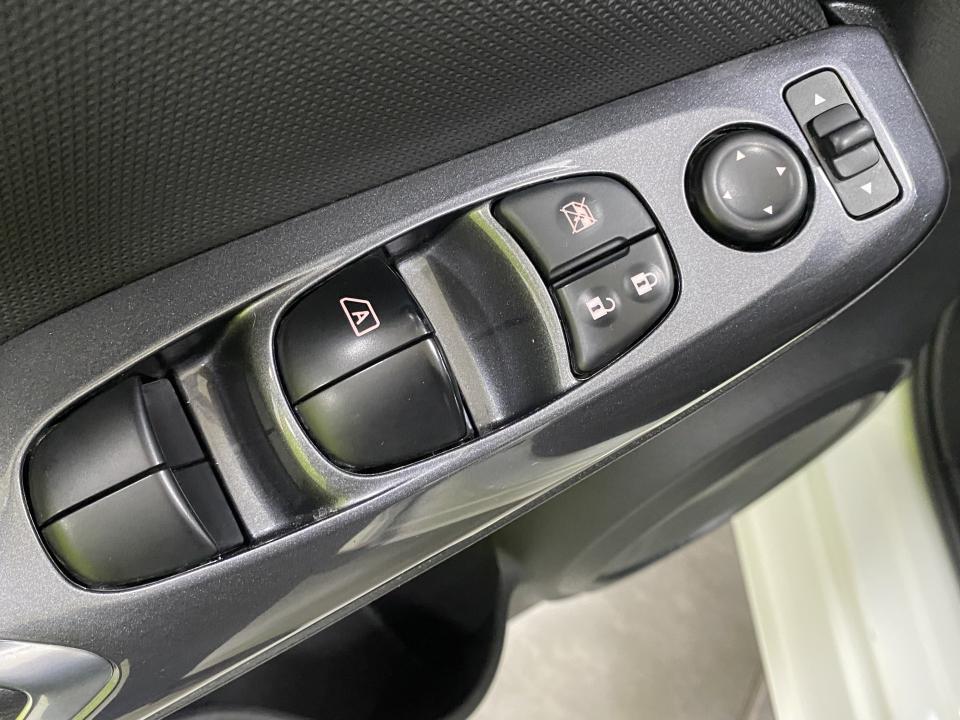 Nissan JUKE Acenta 1.0 DIG-T 114CV