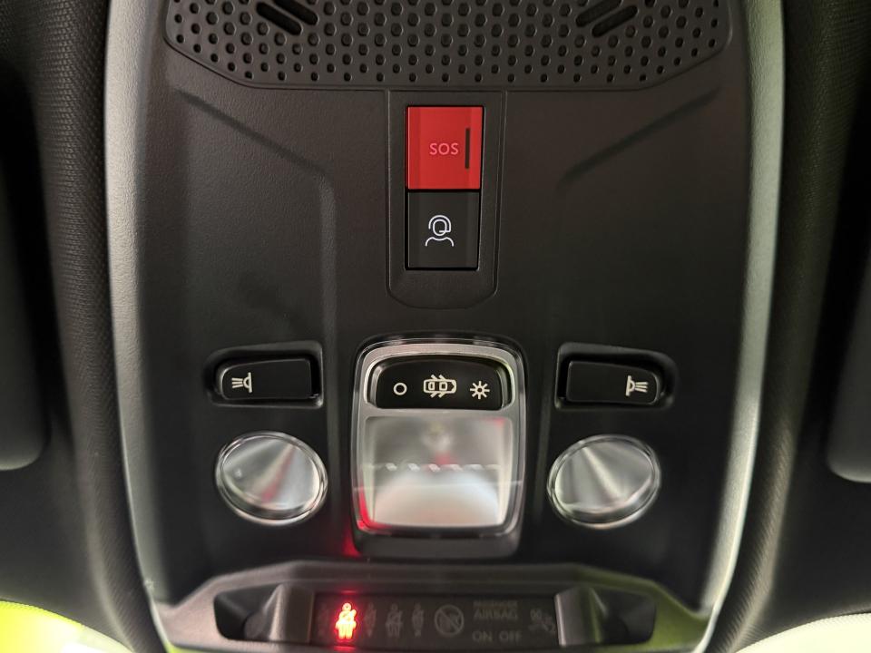 Peugeot 2008 Allure Hybrid 1.2 145CV eDCS6 MHEV