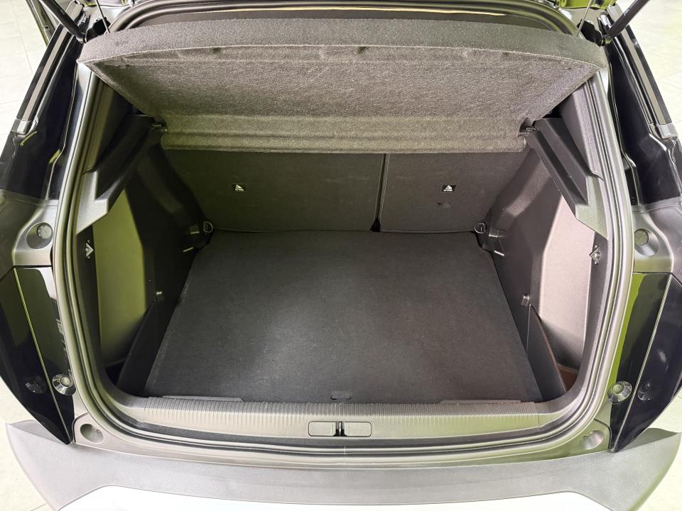 Peugeot 2008 Allure Hybrid 1.2 145CV eDCS6 MHEV