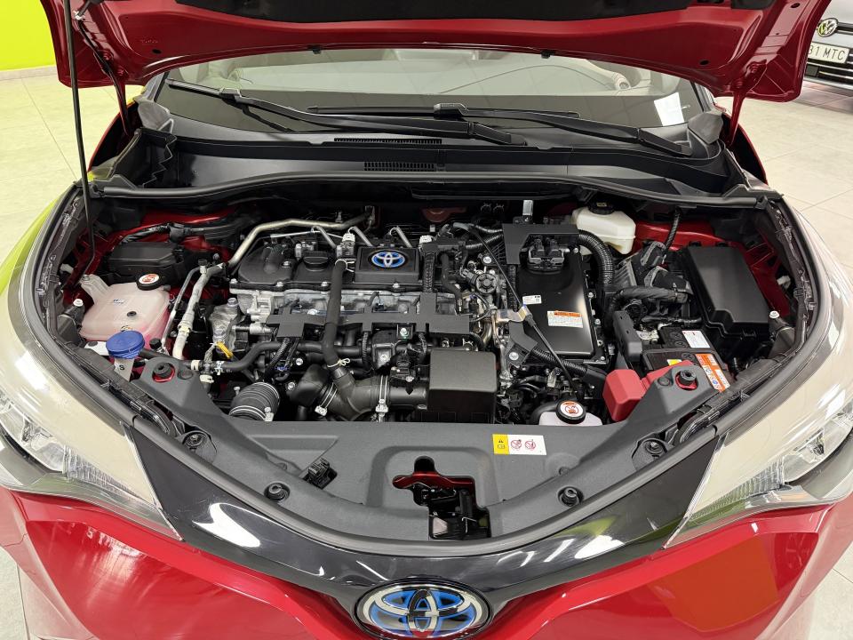 Toyota C-HR Advance 1.8 125H e-CVT HEV