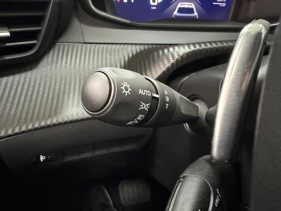 Peugeot 208 Allure Hybrid 1.2 110CV eDCS6 MHEV