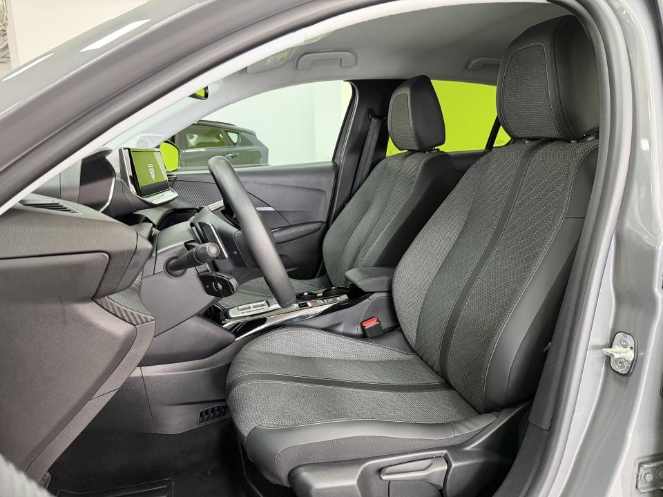 Peugeot 208 Allure Hybrid 1.2 110CV eDCS6 MHEV