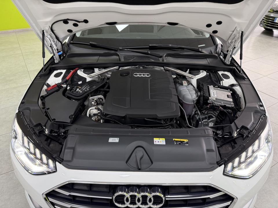 Audi A4 Avant Advanced 35 2.0 TDI 163CV S-Tronic MHEV