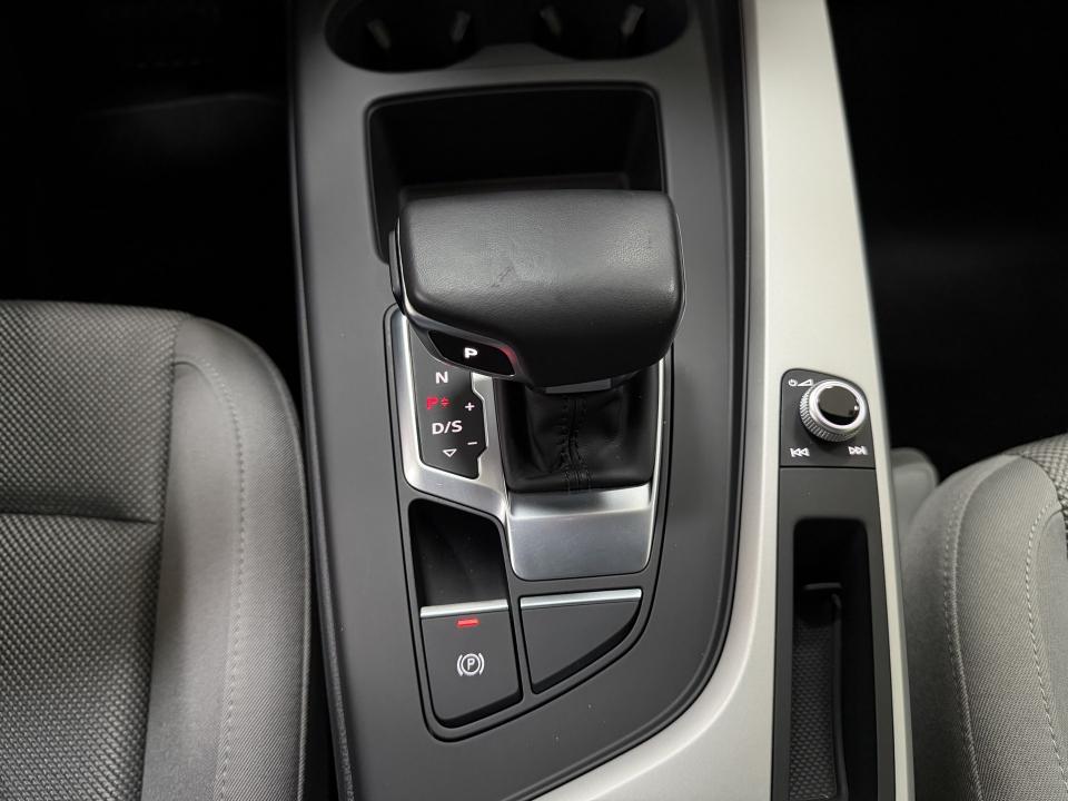 Audi A4 Avant Advanced 35 2.0 TDI 163CV S-Tronic MHEV