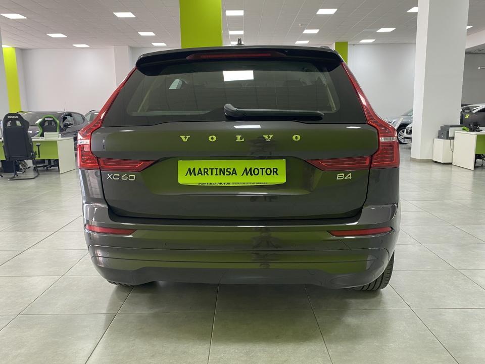 Volvo XC60 B4 Momentum Pro 4x2 2.0D 197CV MHEV