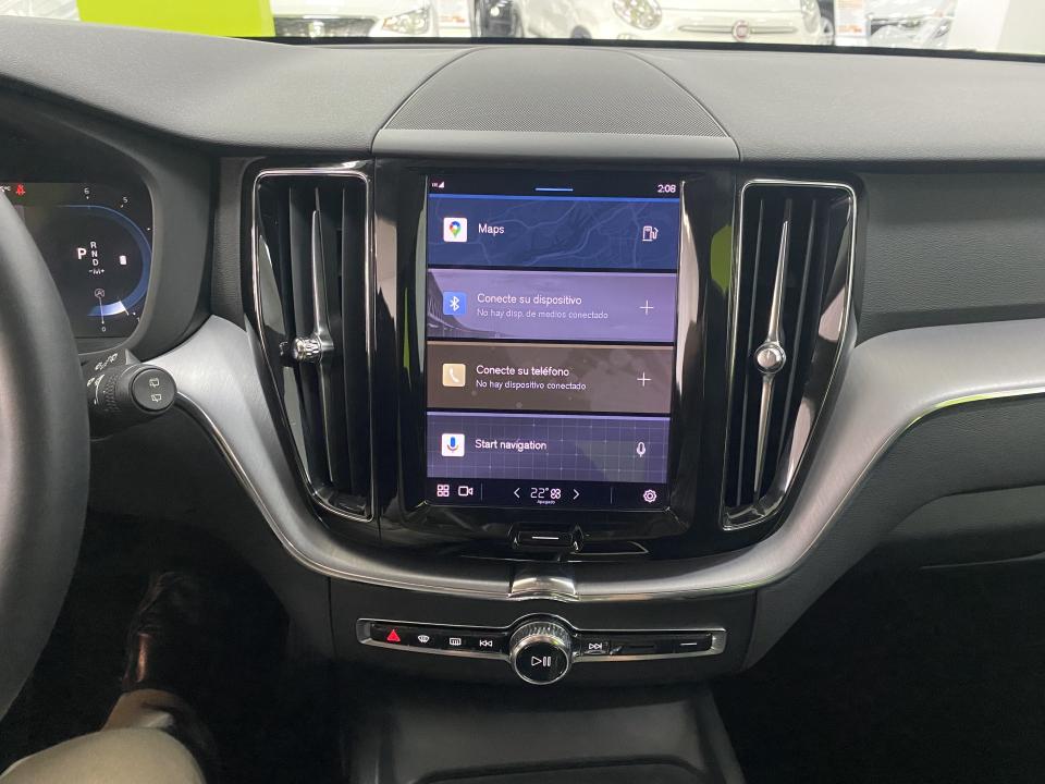 Volvo XC60 B4 Momentum Pro 4x2 2.0D 197CV MHEV