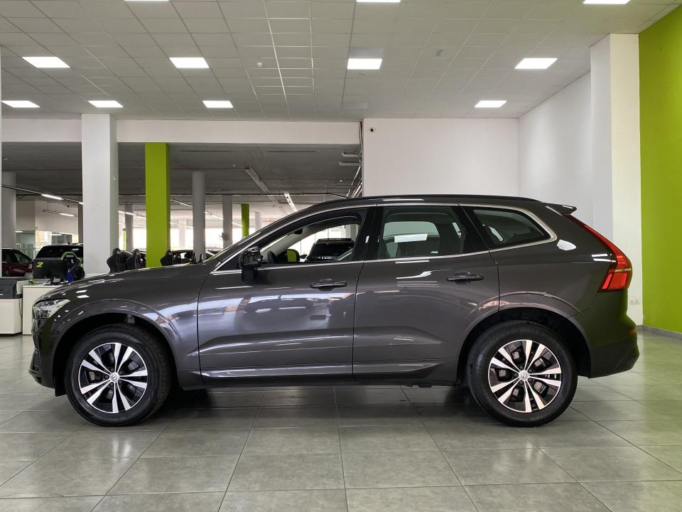 Volvo XC60 B4 Momentum Pro 4x2 2.0D 197CV MHEV