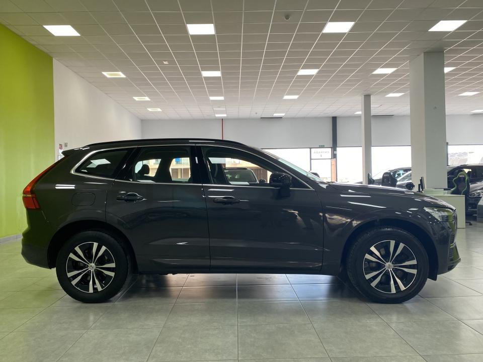 Volvo XC60 B4 Momentum Pro 4x2 2.0D 197CV MHEV