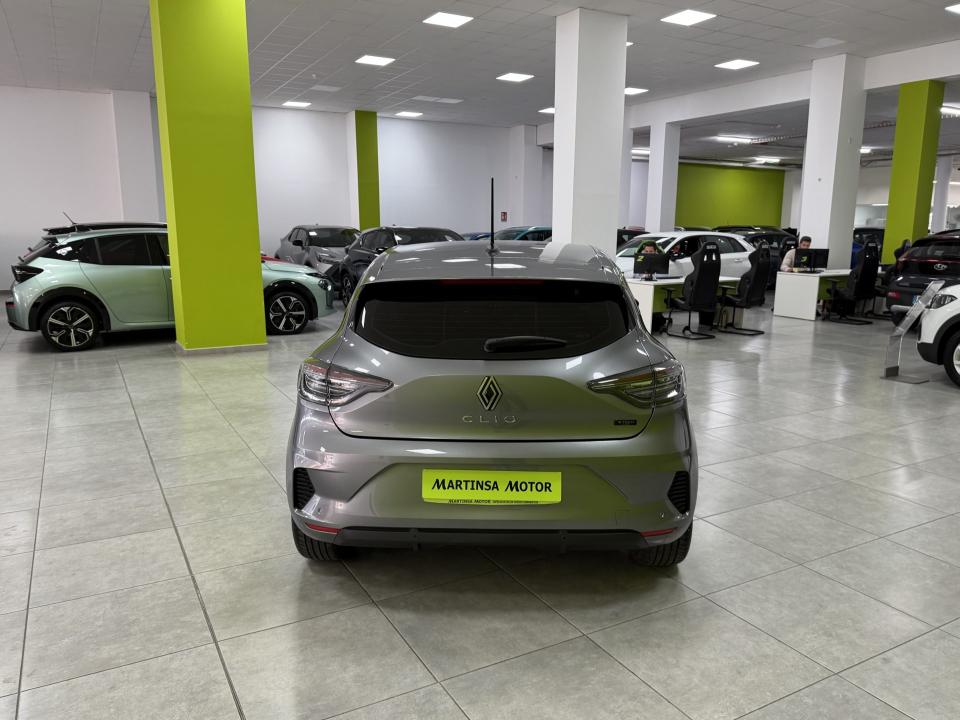 Renault Clio Evolution 1.6 E-Tech 145CV Auto HEV