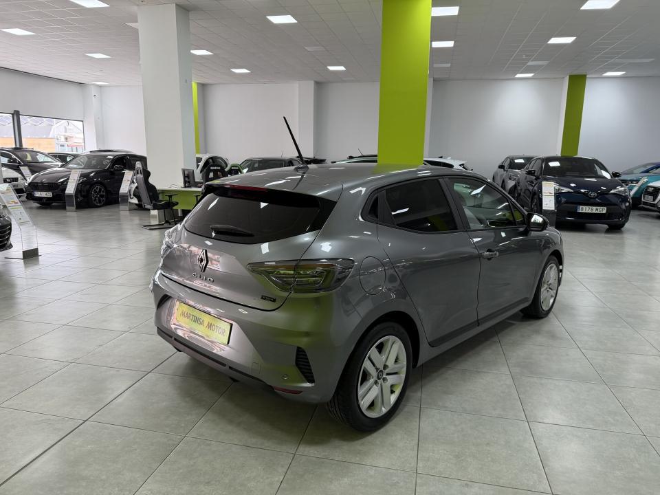 Renault Clio Evolution 1.6 E-Tech 145CV Auto HEV