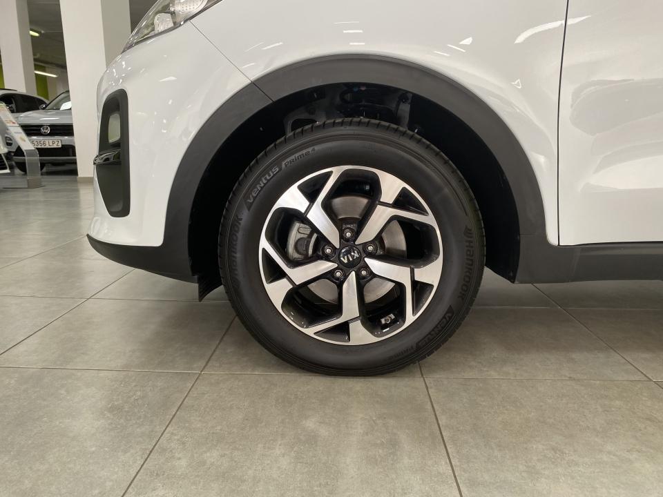 Kia Sportage 1.6 MHEV Business 100kW (136CV) 4x2