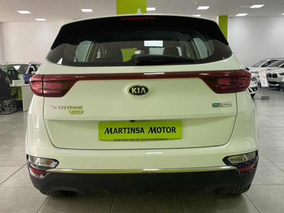 Kia Sportage 1.6 MHEV Business 100kW (136CV) 4x2