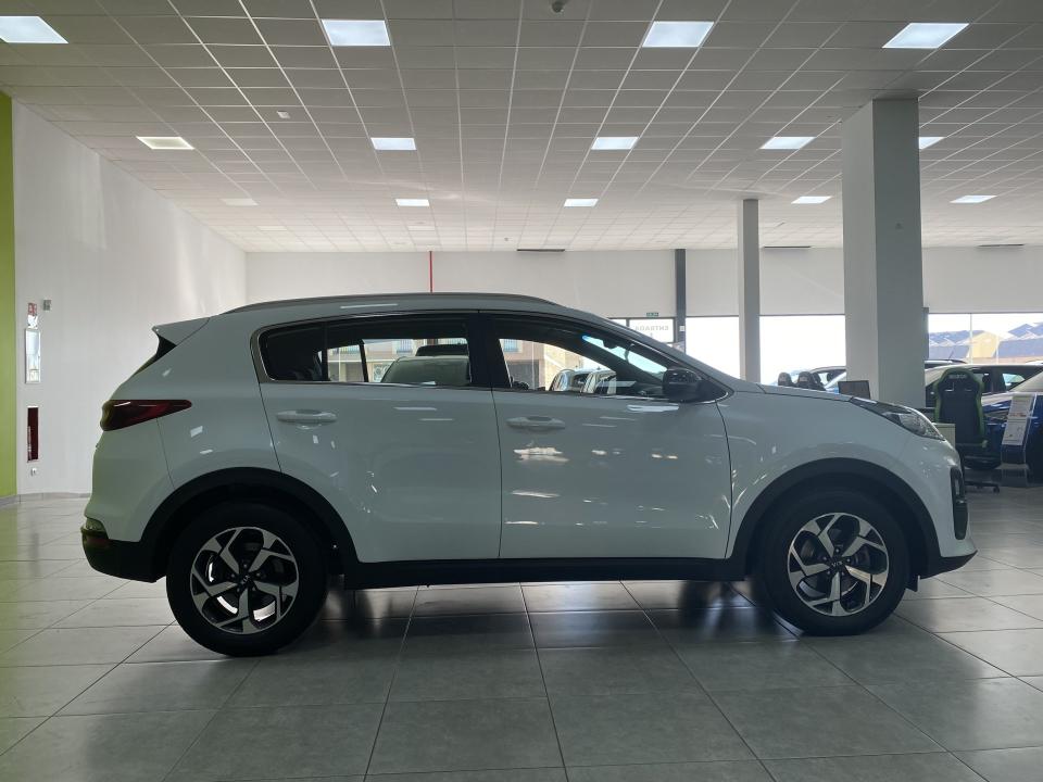 Kia Sportage 1.6 MHEV Business 100kW (136CV) 4x2