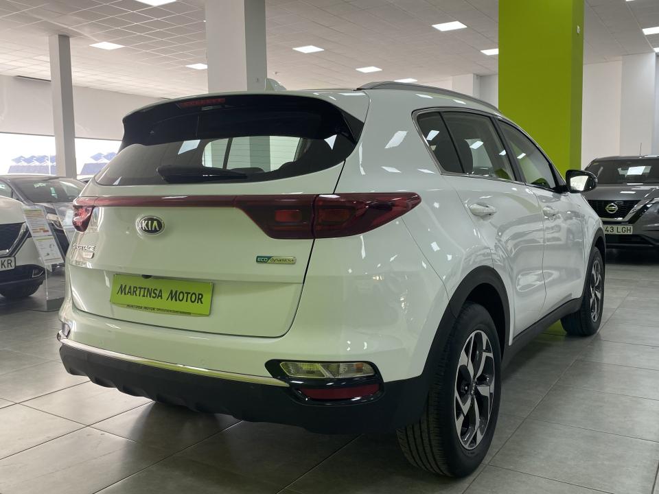 Kia Sportage 1.6 MHEV Business 100kW (136CV) 4x2