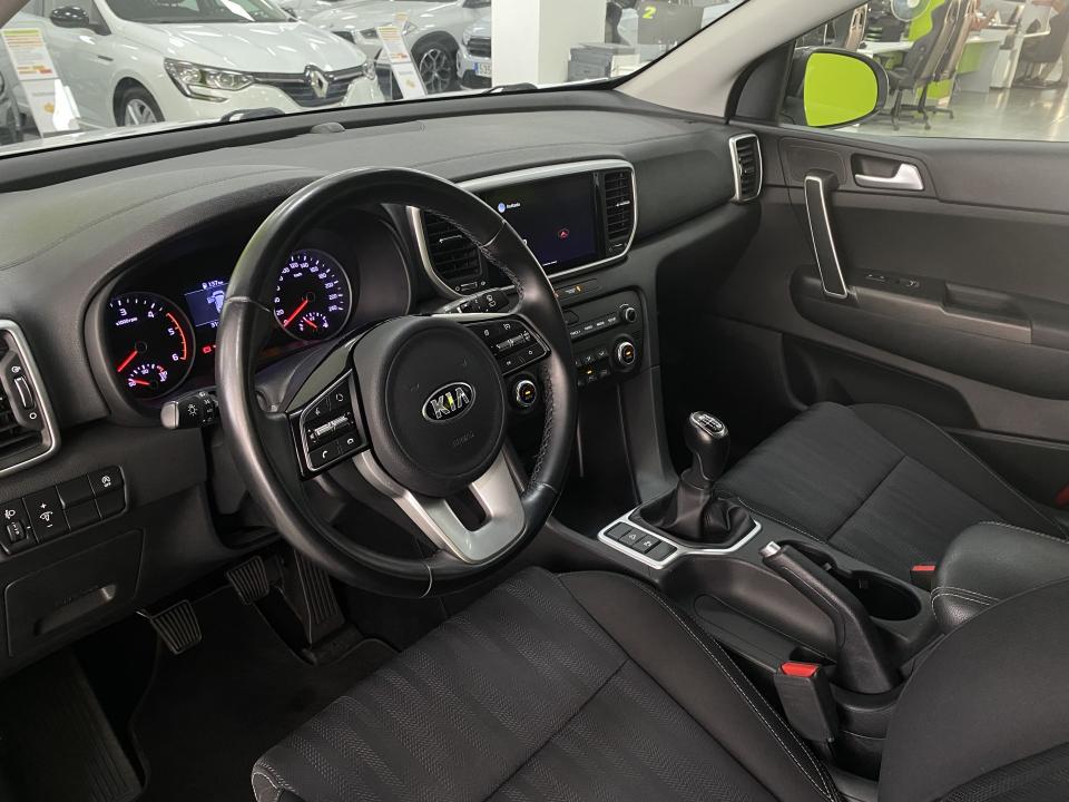 Kia Sportage 1.6 MHEV Business 100kW (136CV) 4x2