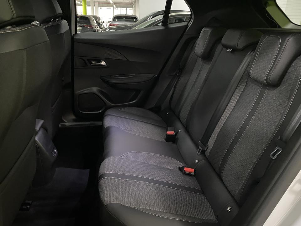 Peugeot 2008 Allure Hybrid 1.2 145CV eDCS6 MHEV