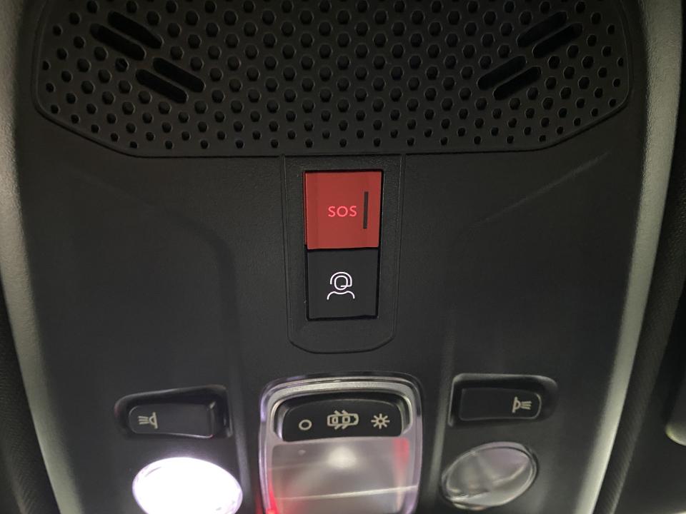 Peugeot 2008 Allure Hybrid 1.2 145CV eDCS6 MHEV