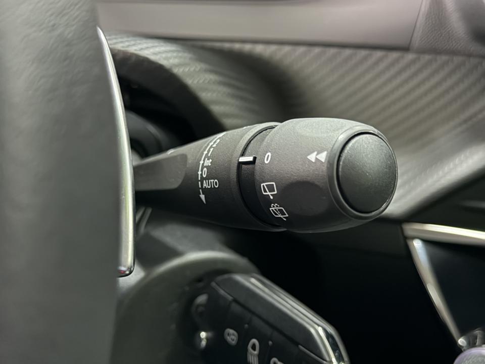 Peugeot 208 Allure Hybrid 1.2 110CV eDCS6 MHEV