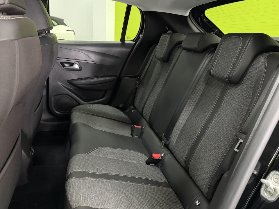Peugeot 208 Allure Hybrid 1.2 110CV eDCS6 MHEV