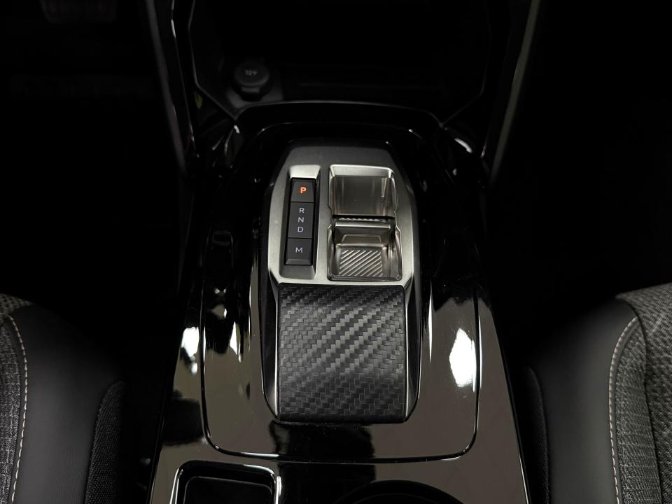 Peugeot 208 Allure Hybrid 1.2 110CV eDCS6 MHEV