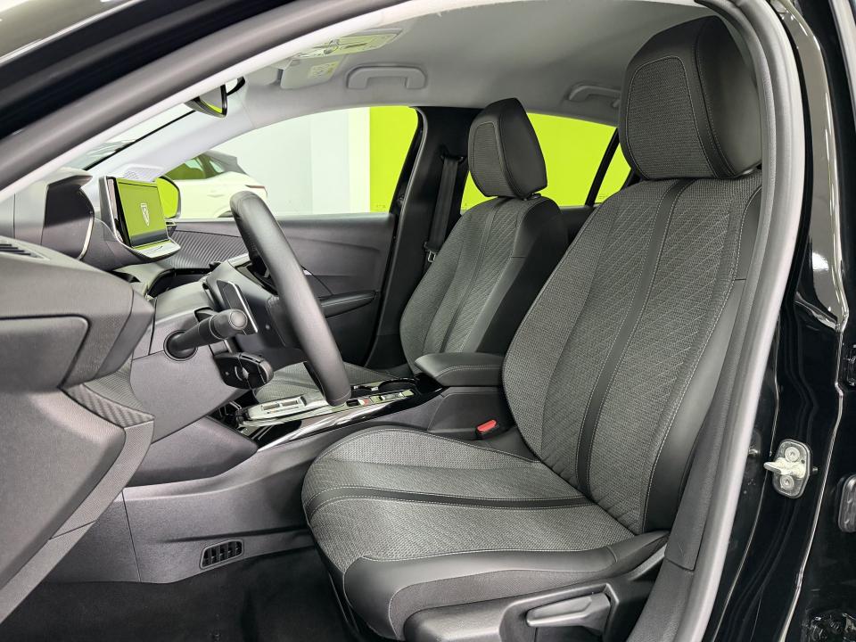 Peugeot 208 Allure Hybrid 1.2 110CV eDCS6 MHEV