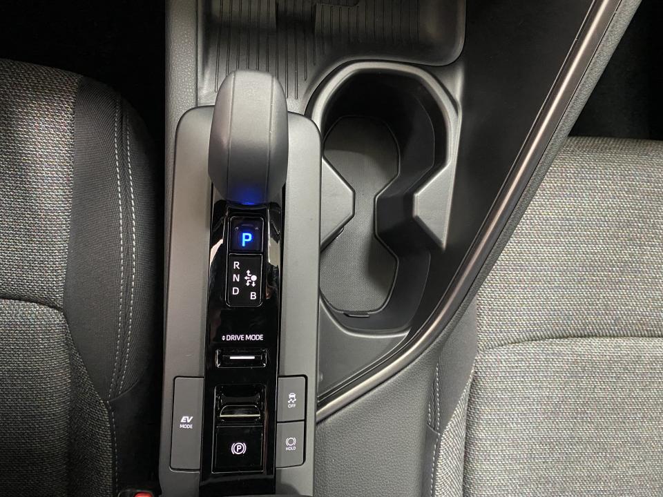 Toyota C-HR Advance 1.8 140H e-CVT HEV