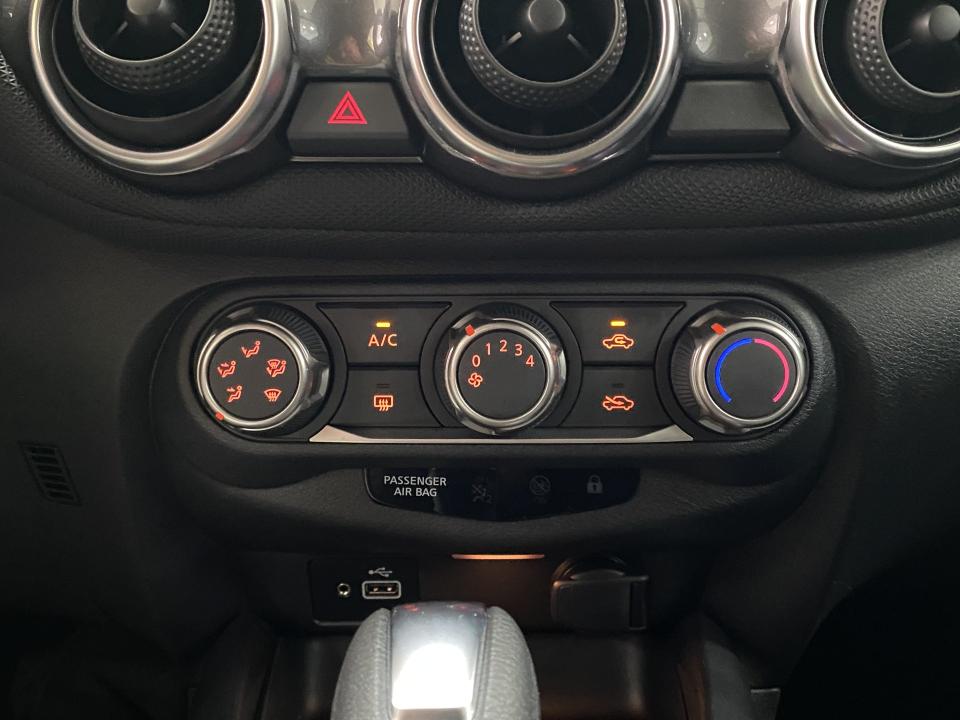 Nissan JUKE Acenta 1.0 DIG-T 114CV DCT