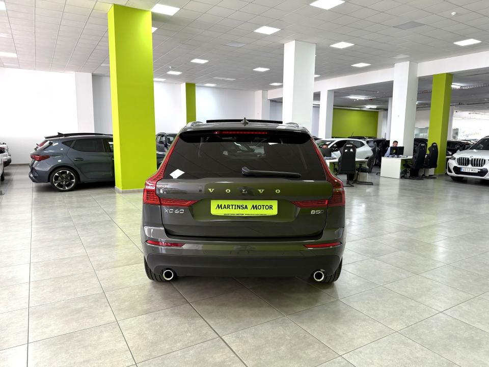 Volvo XC60 Momentum Pro 4x4 B5 2.0D 235CV Auto MHEV