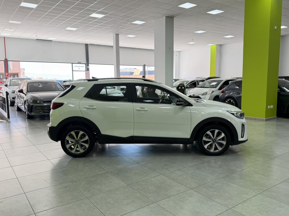 Kia Stonic Drive 1.0 T-GDI 100CV DCT MHEV