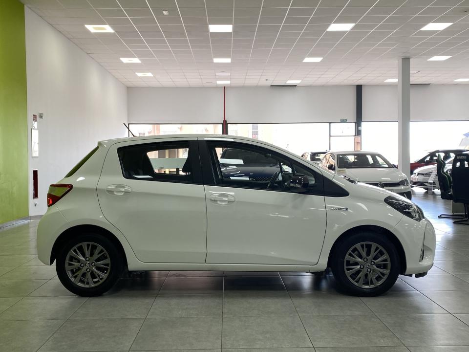 Toyota Yaris Active 1.5 100H HEV