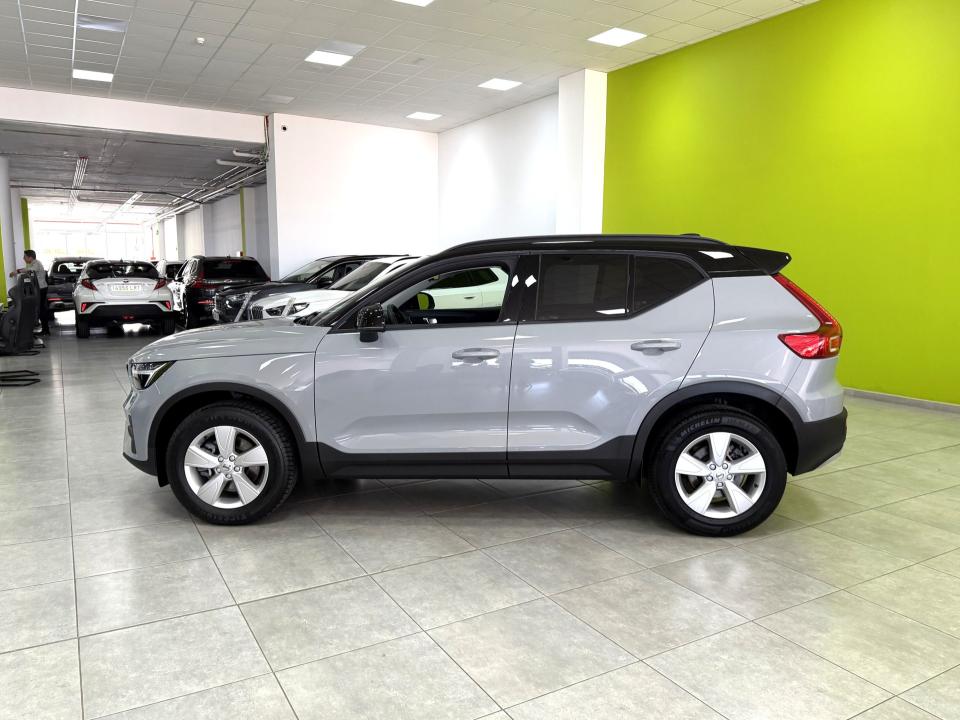 Volvo XC40 Essential 4x2 2.0 B3 2.0G 163CV Auto MHEV