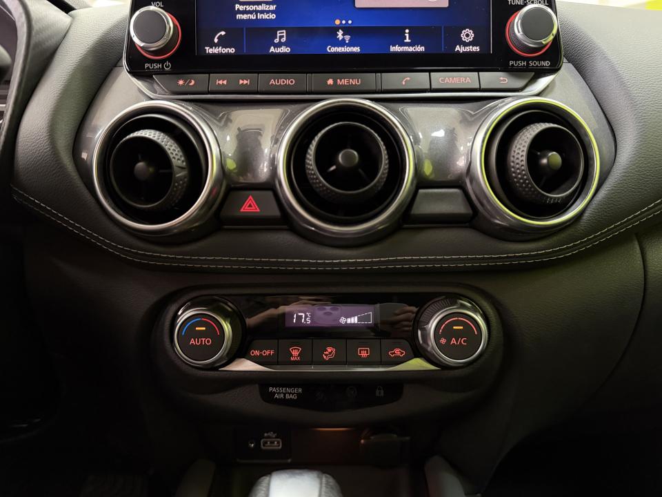 Nissan JUKE N-Connecta 1.0 DIG-T 114CV DCT
