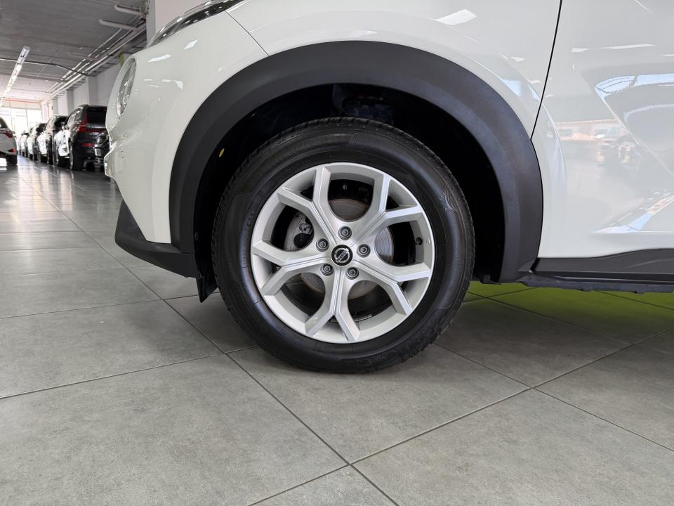 Nissan JUKE N-Connecta 1.0 DIG-T 114CV DCT