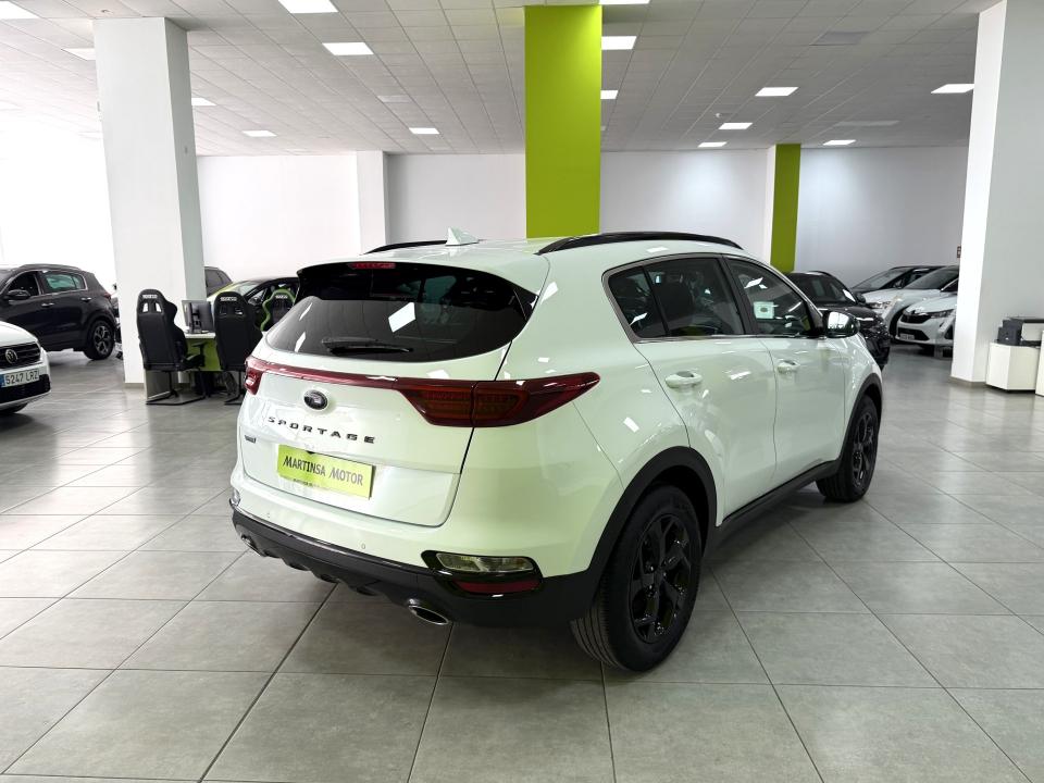 Kia Sportage Black Edition 4x2 1.6 CRDI 136CV MHEV