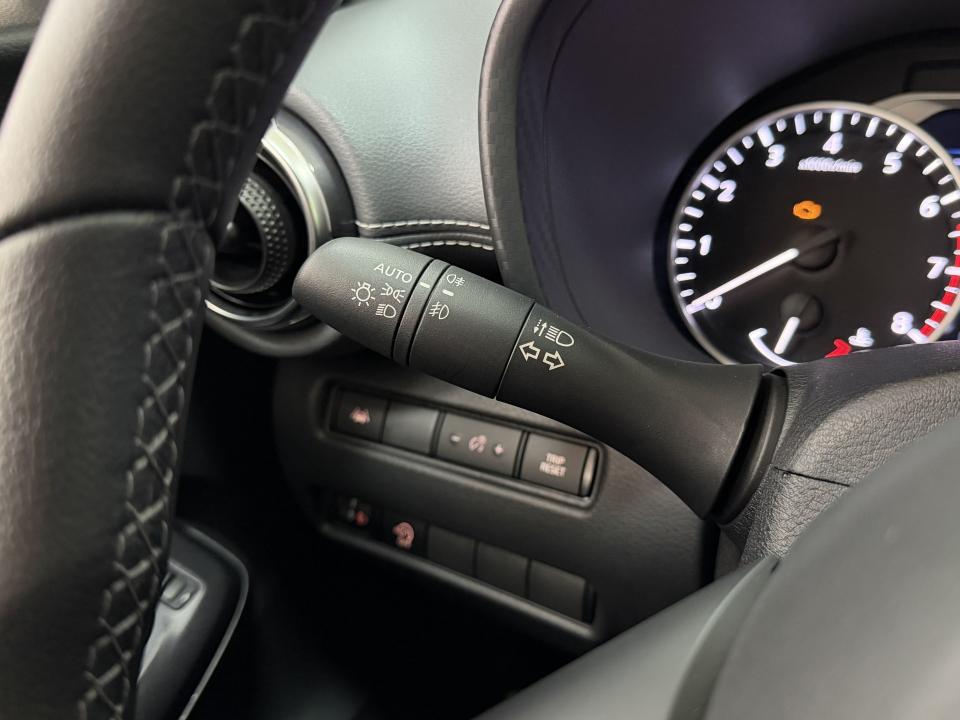 Nissan JUKE N-Connecta 1.0 DIG-T 114CV