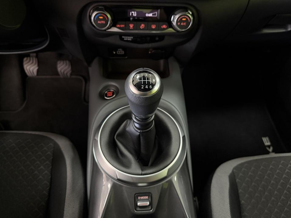 Nissan JUKE N-Connecta 1.0 DIG-T 114CV