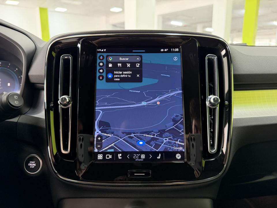 Volvo XC40 Plus Dark 2.0 B3 G 163CV Auto MHEV