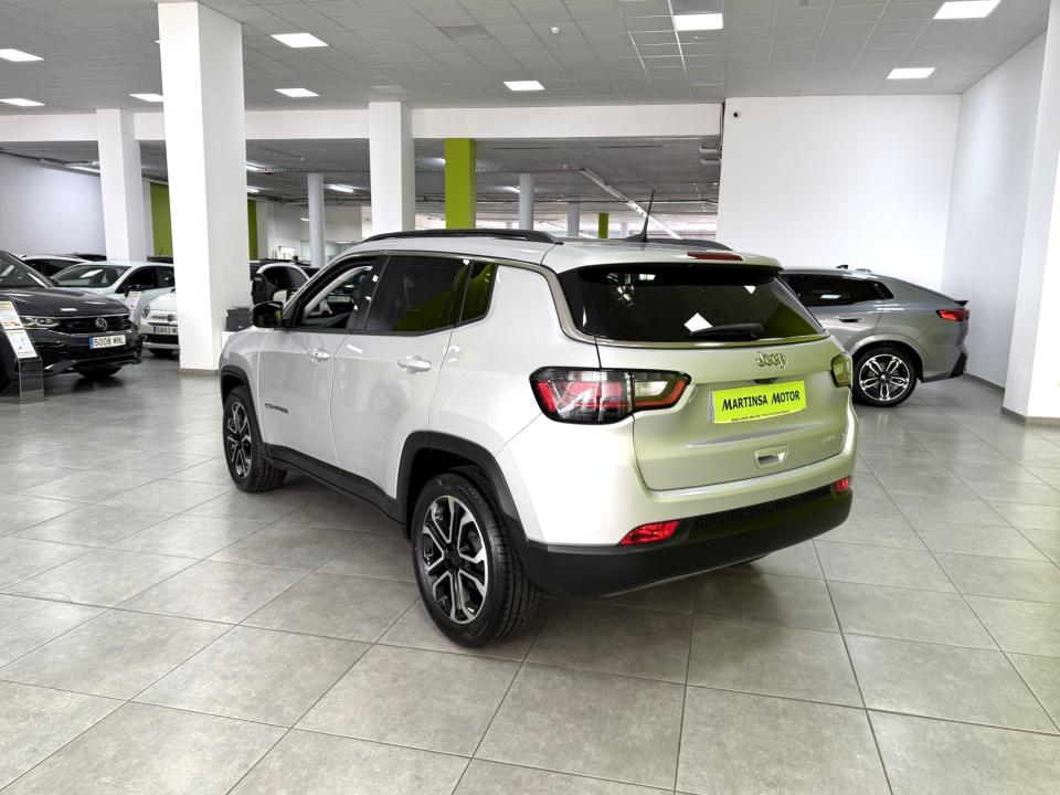 Jeep Compass Limited 4x2 1.3 GSE T4 131CV