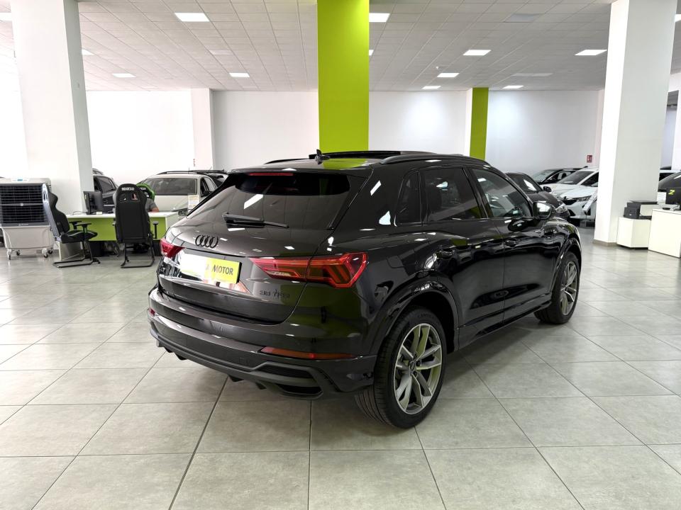 Audi Q3 Black line 35 TFSI 1.5 150CV S-tronic