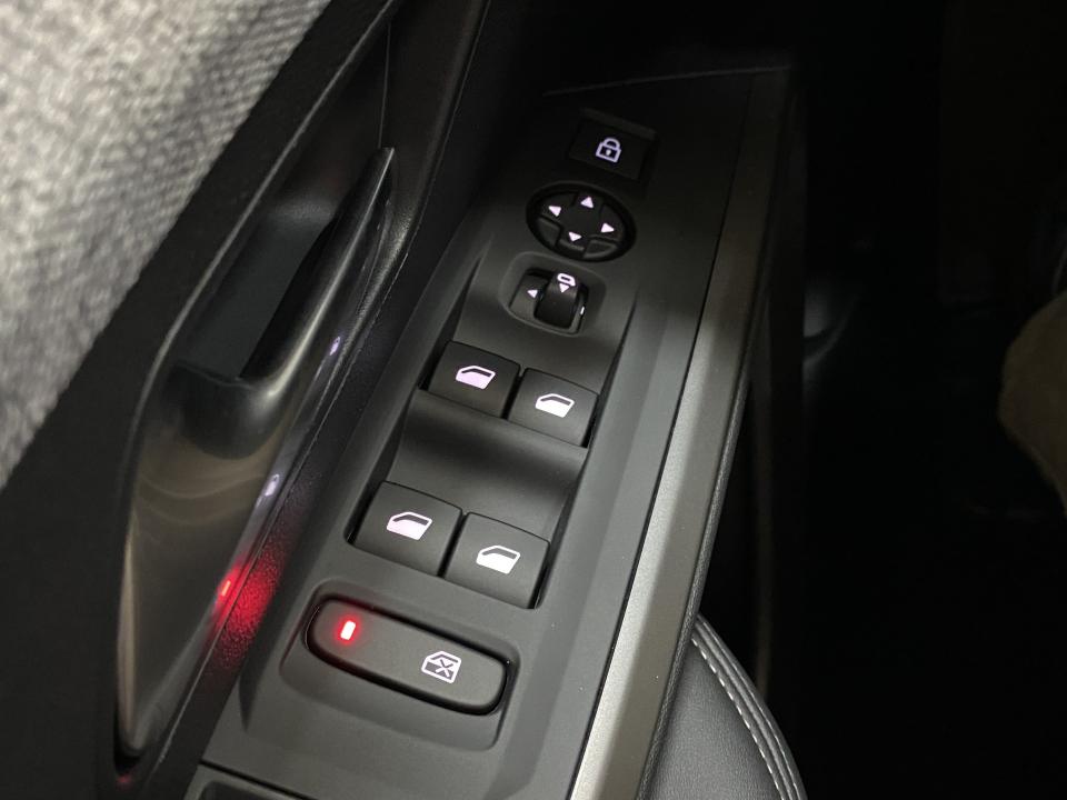 Peugeot 3008 Allure Hybrid 1.2 145CV eDCS6 MHEV