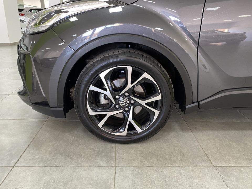 Toyota C-HR Advance 1.8 125H e-CVT HEV