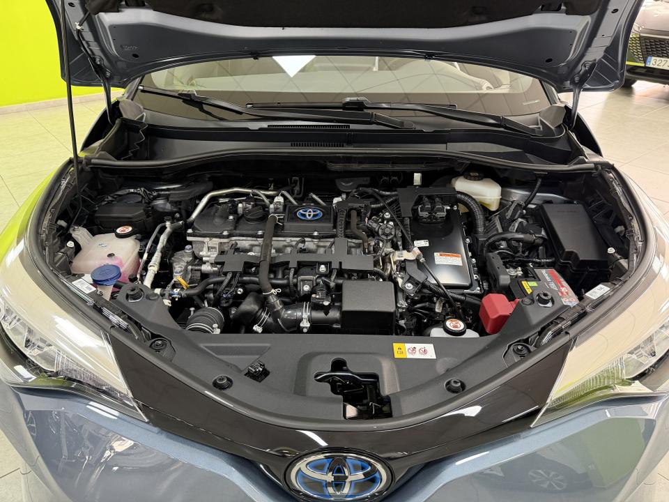 Toyota C-HR Advance 1.8 125H e-CVT HEV