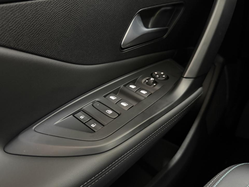 Peugeot 408 Allure Hybrid 1.2 145CV eDCS6 MHEV