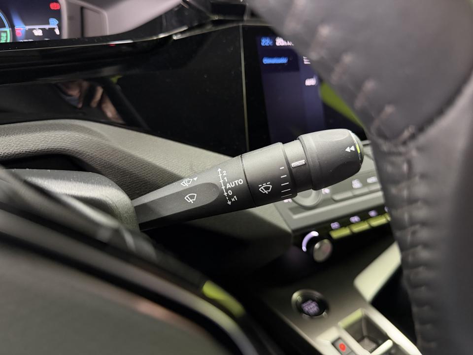 Peugeot 408 Allure Hybrid 1.2 145CV eDCS6 MHEV