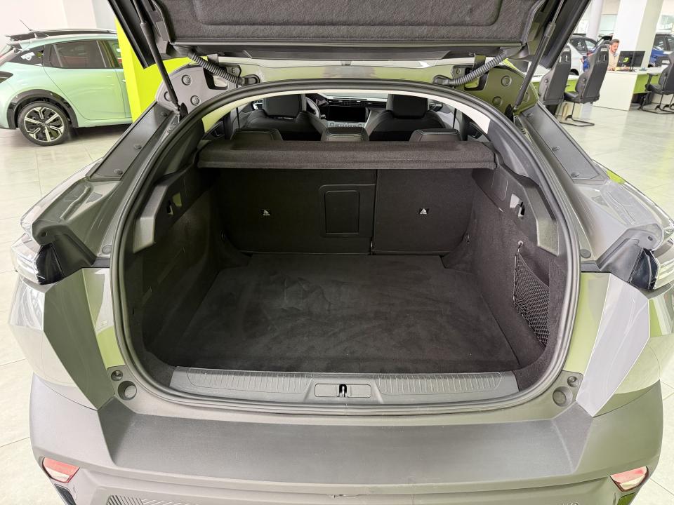 Peugeot 408 Allure Hybrid 1.2 145CV eDCS6 MHEV