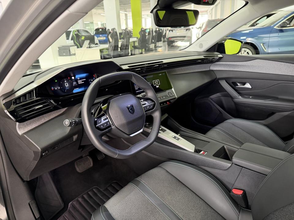 Peugeot 408 Allure Hybrid 1.2 145CV eDCS6 MHEV