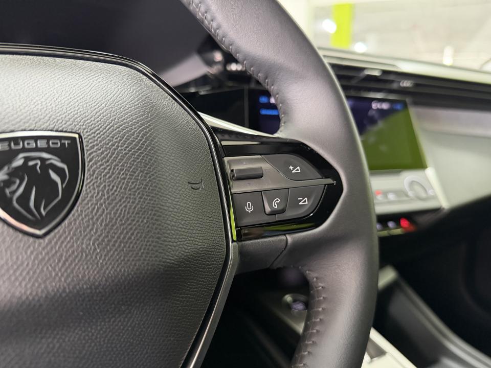 Peugeot 408 Allure Hybrid 1.2 145CV eDCS6 MHEV